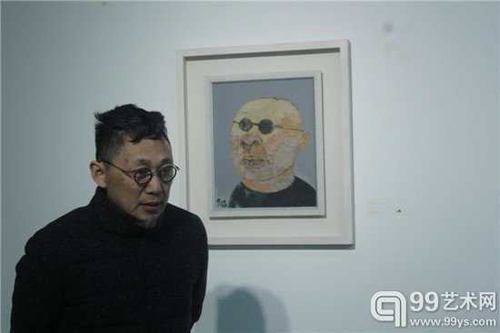 艺术家朱进与其作品