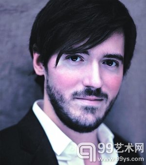 英国伦敦收藏家Eugenio Re Rebaudengo，26岁