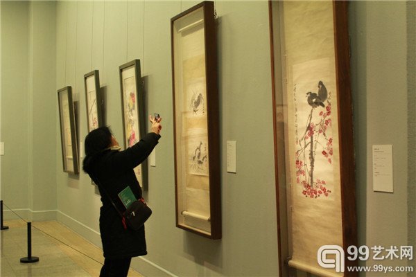 “人民的艺术家——老舍、胡絜青藏画展”展览现场