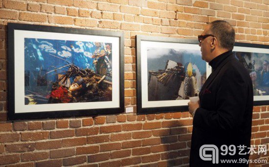 2015年1月末,范小强、刘大地、郭继江等中国摄影家的作品以不菲的标价相继出现在洛杉矶举行的“2015年洛杉矶艺博会“(LA Art Show)和“中美艺术家摄影文化交流会”上,得到广泛的关注与良好评价。