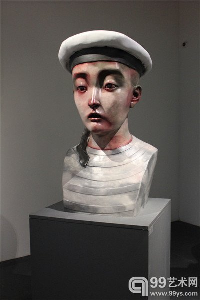 张晓刚 《儿童水手》 彩绘铜 112 x 62 x 56 cm 2013