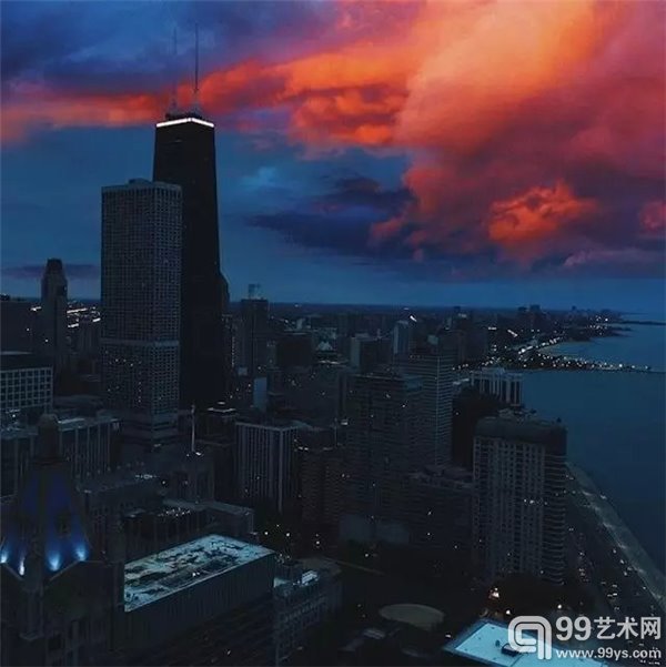 本文中的这些图片都是这姑娘用iPhone6拍摄并用手机app后期合成的作品