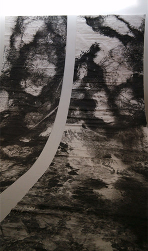 “冰逸：囙”展览展出巨作《万物》局部