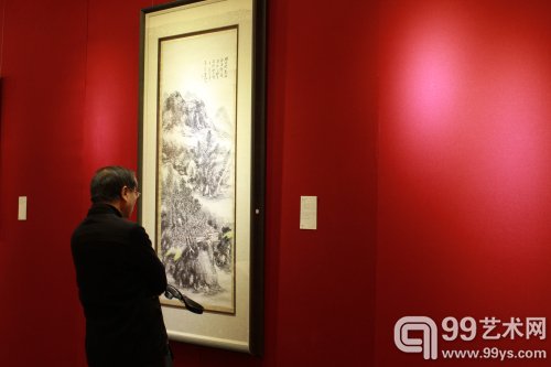 北京文津阁2015年春拍预展现场：黄宾虹山水精品《蜀游小景》