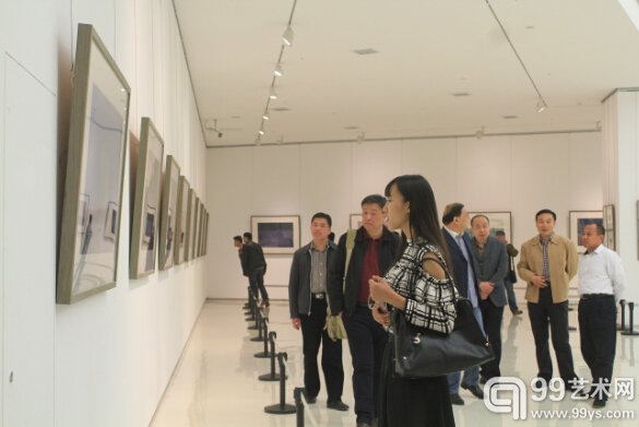 “质朴的精神——陈坚纸上作品展”现场
