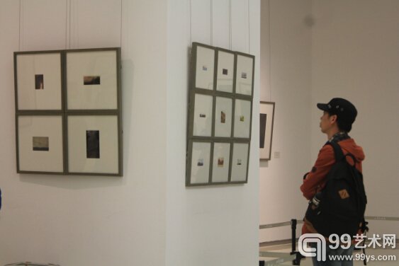 “质朴的精神——陈坚纸上作品展”现场