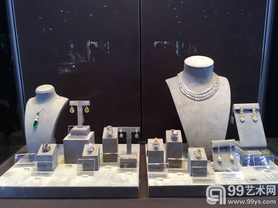 香港苏富比2015春拍预展现场