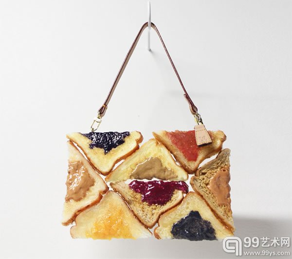 PB & J LV, 2015，6″ × 11″/油漆，聚氨酯，和金属