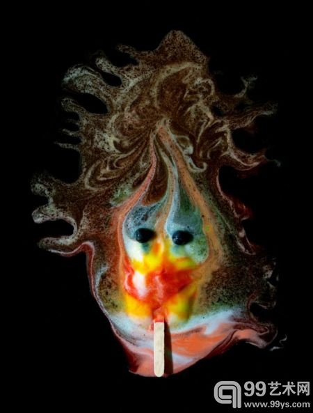 融化的冰淇淋：恶心的艺术