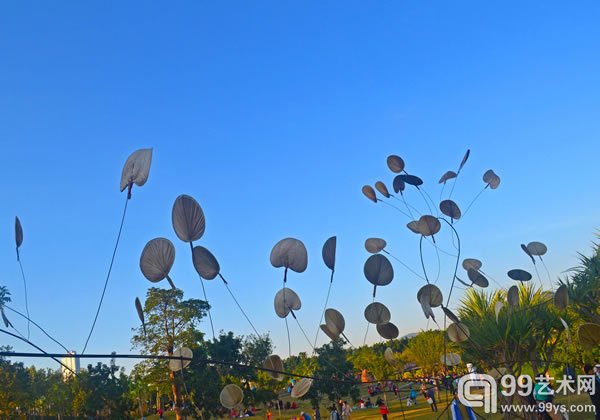 戴耘，轻风扇舞，尺寸：10米到30米不等