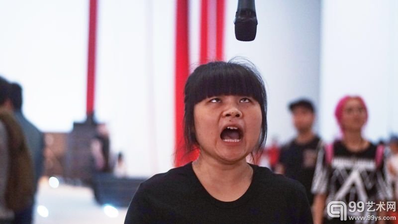 盲人演员高喊“我是哈姆雷特”