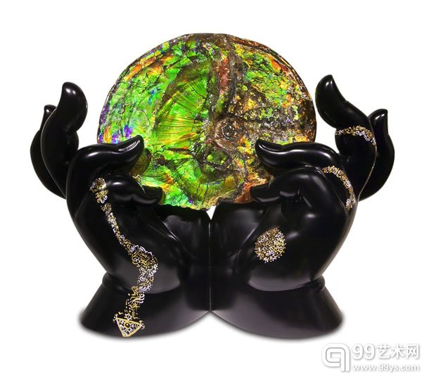 掌握干坤/得大宝藏 雕塑 铜.亿万年化石(彩斑菊石)1/1 62x21x52cm 2015