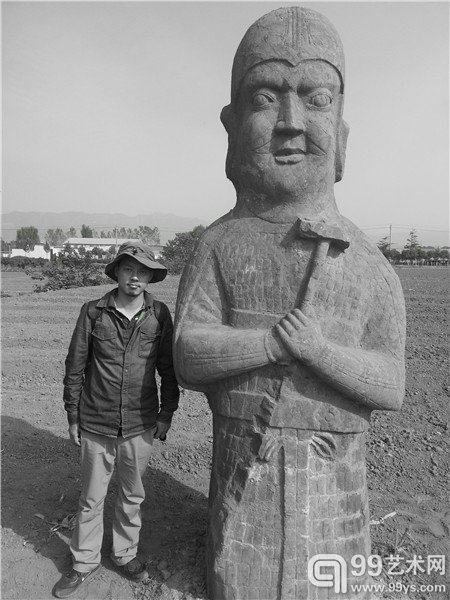 艺术家杨杰宋陵写生照片
