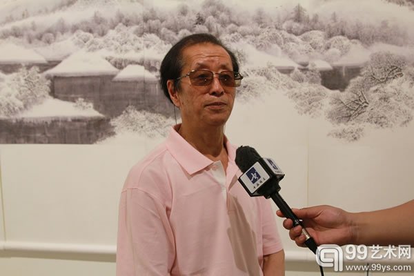 画家赵金鹤接受采访
