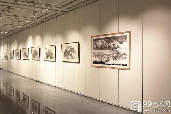 展厅一脚4