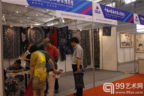 贵州丹寨苗族蜡染工艺展位
