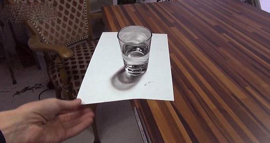 俄艺术家用新颜料技术创作立体画