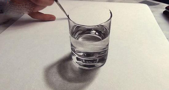 俄艺术家用新颜料技术创作立体画