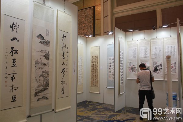 北京东正2015春拍预展现场：中国书画专场