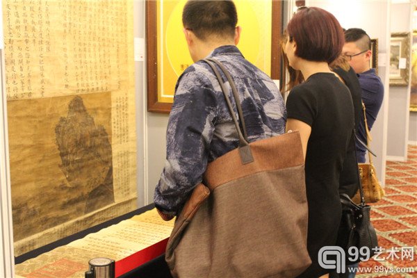 北京际华春秋2015年春季拍卖会预展现场