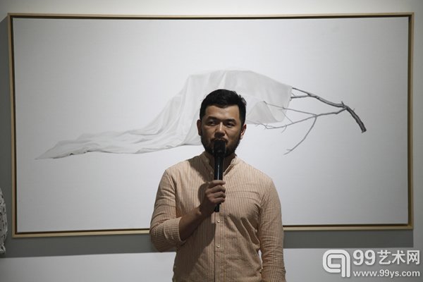 参展艺术家蒙志刚