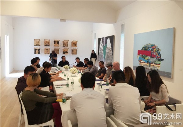 “年代书写——中国当代艺术邀请展” 研讨会现场 