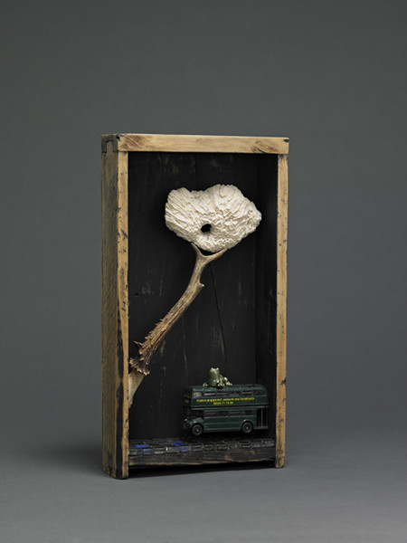 都市天际线的那片云 41X22X7.5CM 2014