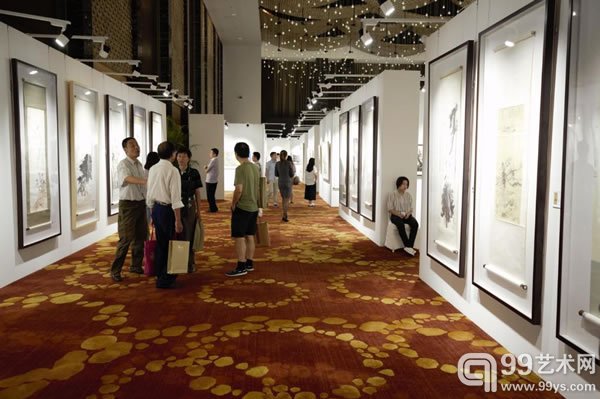 南京海德首拍预展现场观者云集