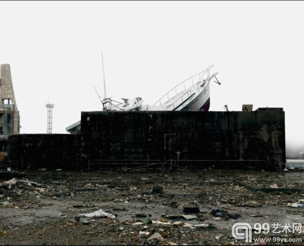 《大船渡，宫城县》（2014年），由北岛敬三拍摄。