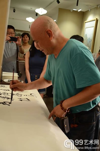 著名书画家马海方