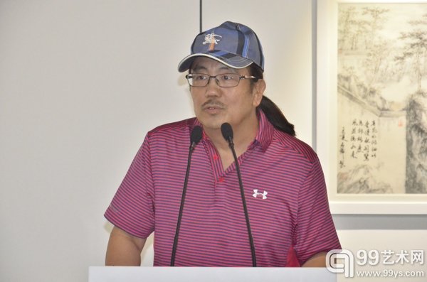 中央民族大学美术学院副院长  高润喜先生致辞