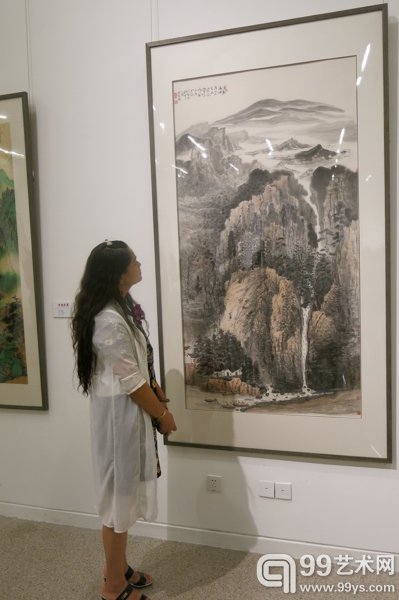 艺术家陈满春