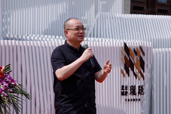 中国美术馆副馆长谢小凡