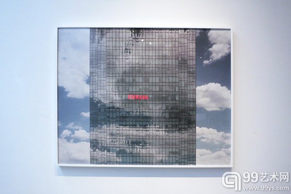 萧萧作品  数码输出 《合理的现实》系列中的一件