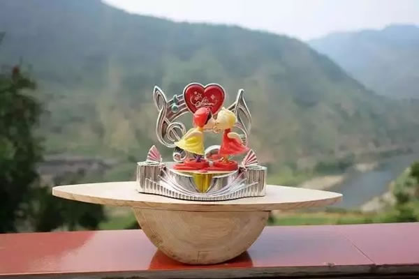 “爱”之翘翘板