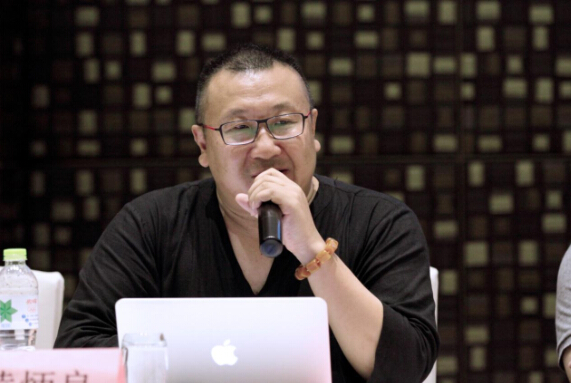 南京国际美术展组委会秘书长黄炳良先生讲话