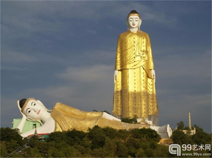 【蒙育瓦佛像】缅甸波黃桐山脉脚下的蒙育瓦卧佛是世界上最大的卧佛像,在它的旁边就是高达116米的蒙育瓦立佛。自2008年2月对公众开放以来,这里已成为缅甸最主要的景区之一。