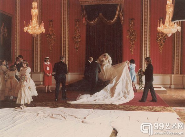 黛安娜王妃婚礼绝密照片9月拍卖 起价300美元
