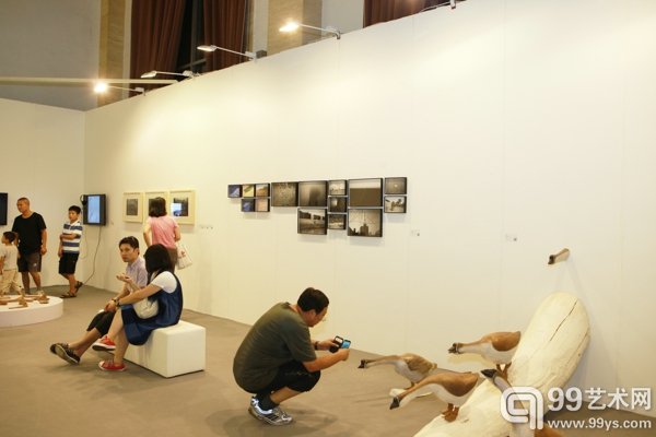 2014年度”青年艺术100“北京启动展展览现场
