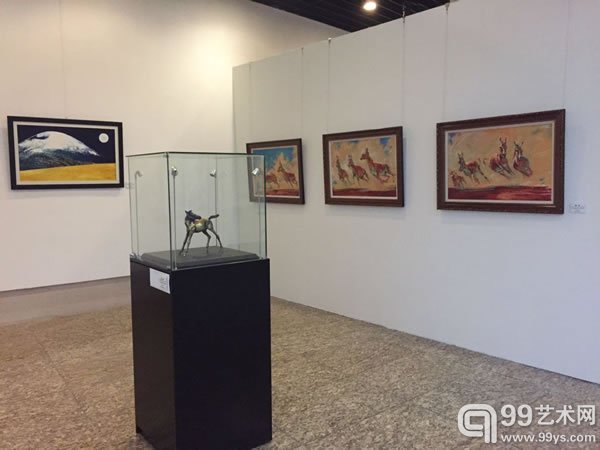“和而不同•东北亚书画汇”展览现场