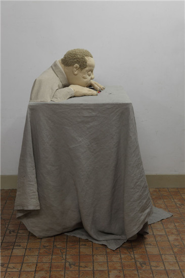   计文于&朱卫兵 玩弄于股掌之间68x60x117cm 2012年0005