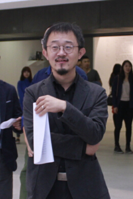 \