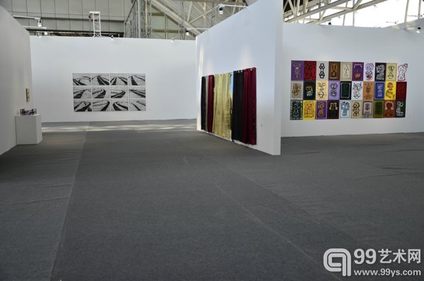 “OTHERNESS( 他性)——行进中的国际当代艺术”展览现场