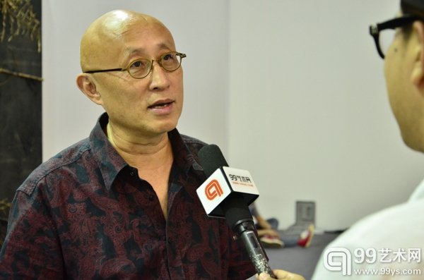 策展人俞可在接受99艺术网采访