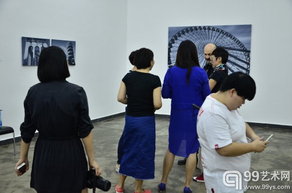 “无主之城——安德烈•基耶西（Andrea Chiesi）个人作品展”现场