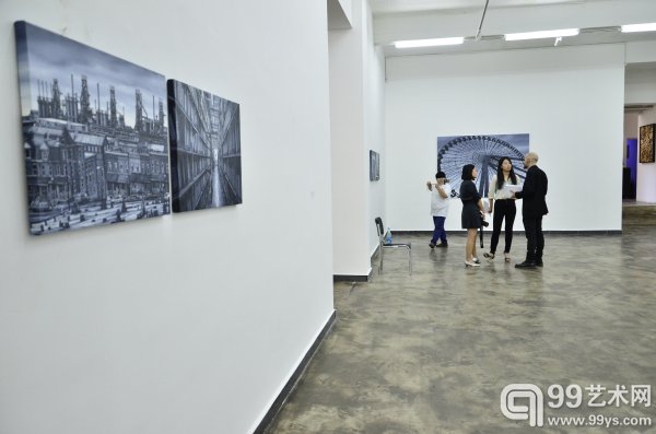 “无主之城——安德烈•基耶西（Andrea Chiesi）个人作品展”现场