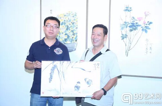 参展艺术家阴澍雨及幸运嘉宾