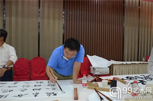 中国楷书艺术研究院特聘教授  刘鲁旭