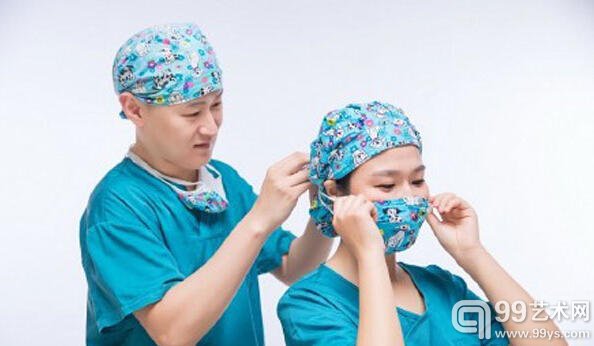 医学院麻醉医生拍超酷炫情侣写真