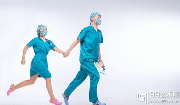 医学院麻醉医生拍超酷炫情侣写真